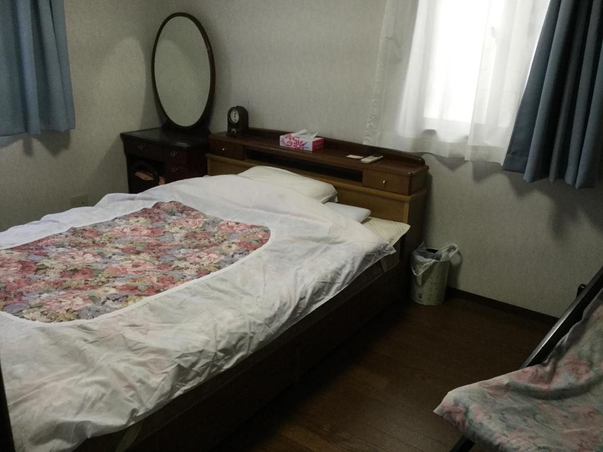 Guesthouse Cosmo Tokushima Exterior photo